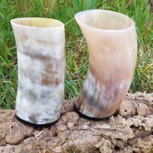 Vasos de cuerno vikingo