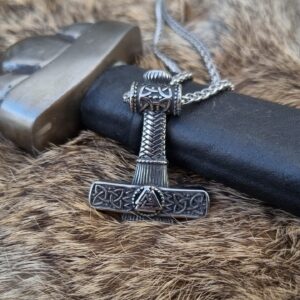 Mjolnir valknut